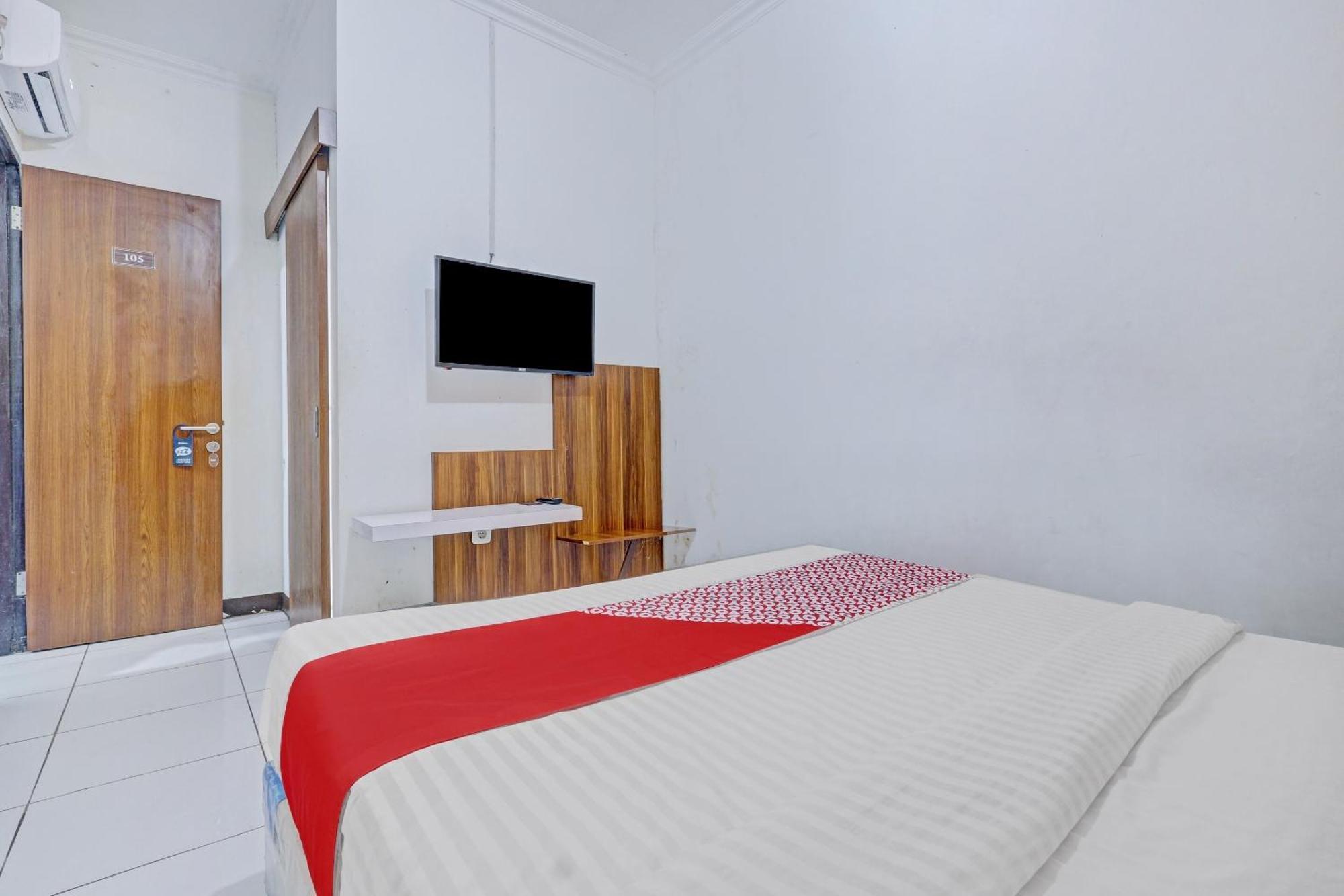 Super Oyo 90426 Near Mall Ciputra 2 Semarang Ngoại thất bức ảnh