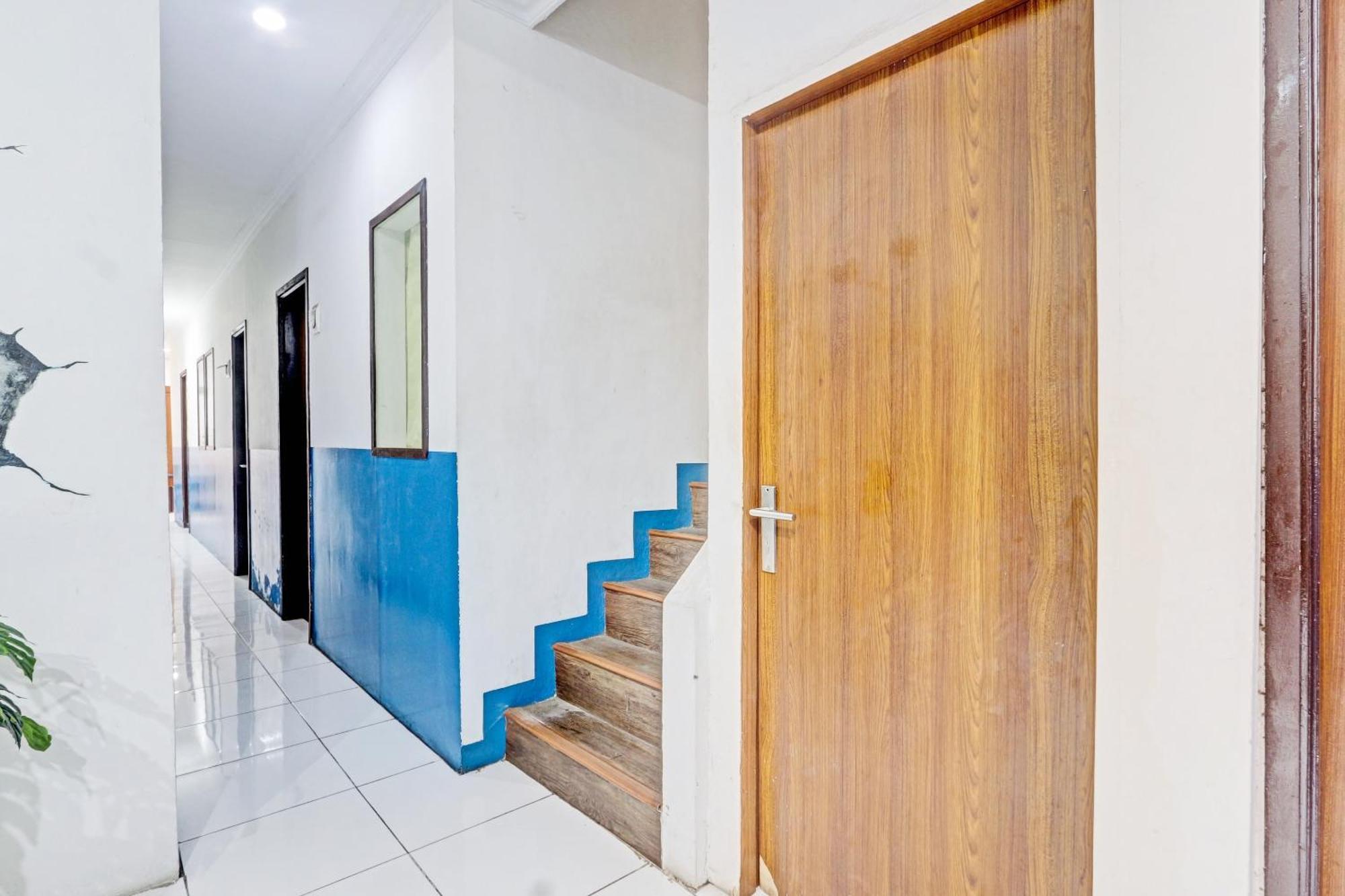 Super Oyo 90426 Near Mall Ciputra 2 Semarang Ngoại thất bức ảnh