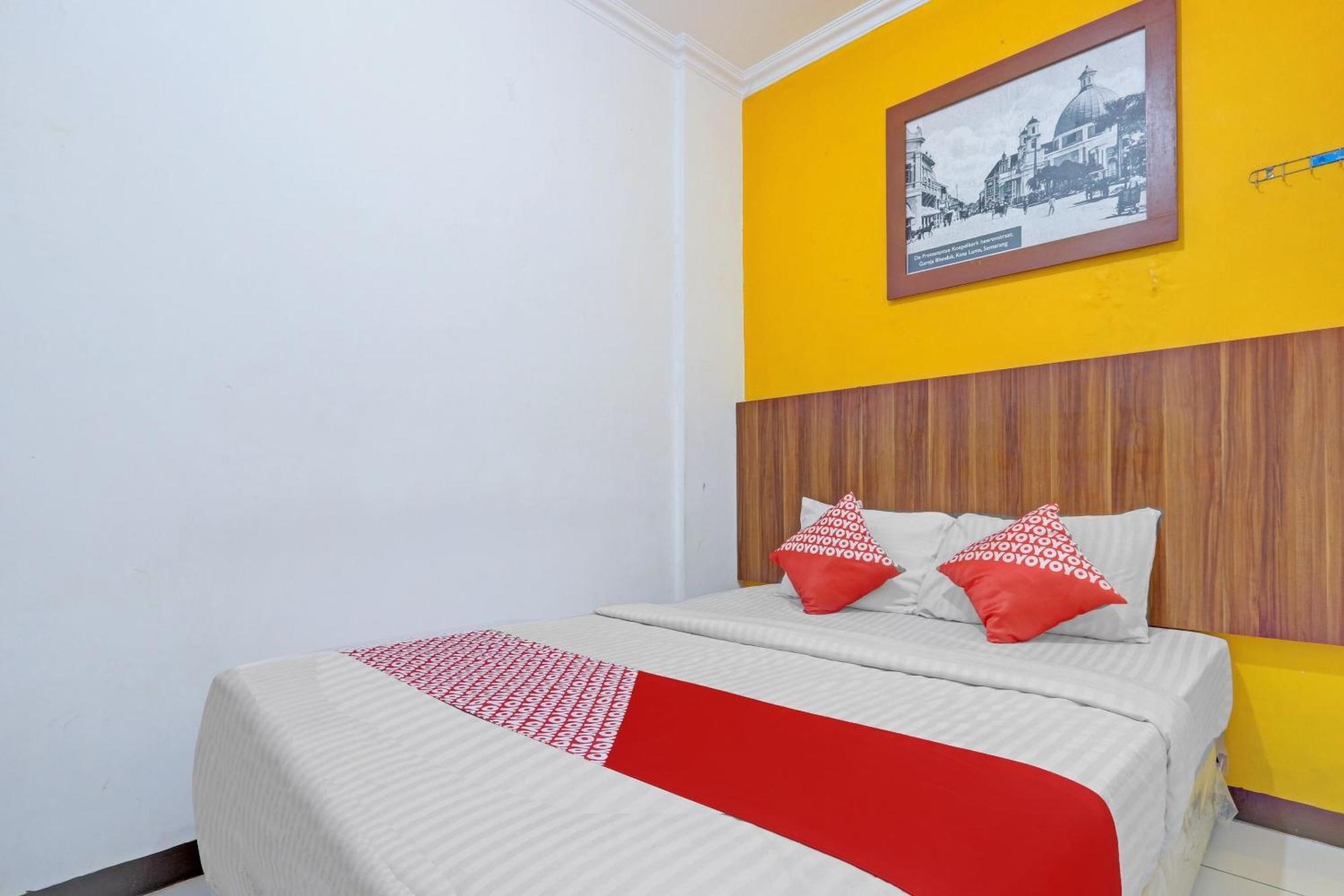 Super Oyo 90426 Near Mall Ciputra 2 Semarang Ngoại thất bức ảnh